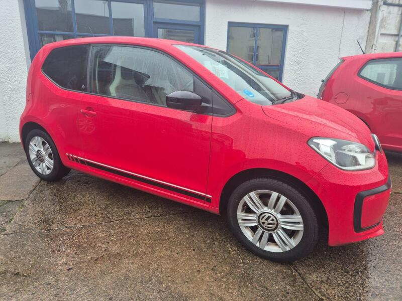 VOLKSWAGEN UP 1.0 up! beats
